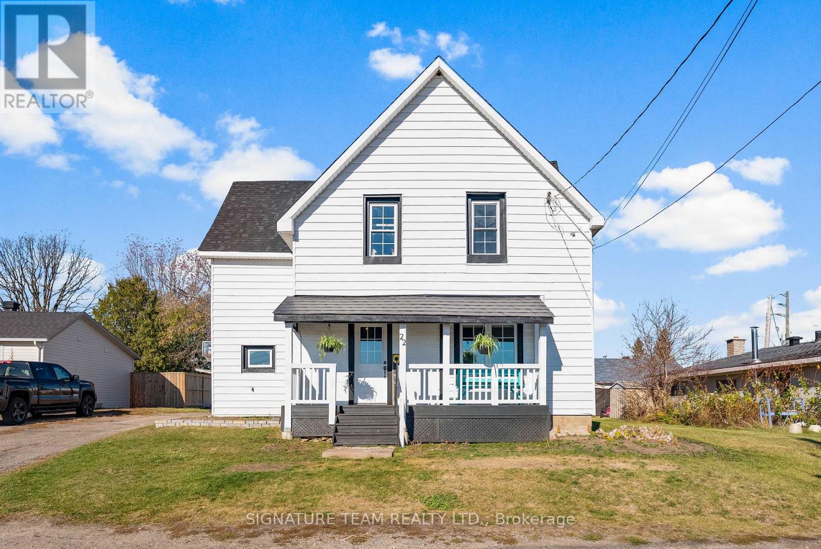 22 ASTROLABE ROAD, Whitewater Region, Ontario