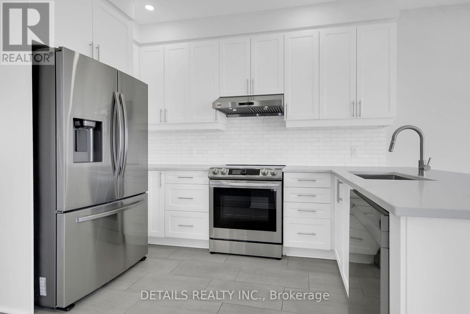 116 Unity Place, Ottawa, Ontario  K2S 2Y8 - Photo 17 - X12498600