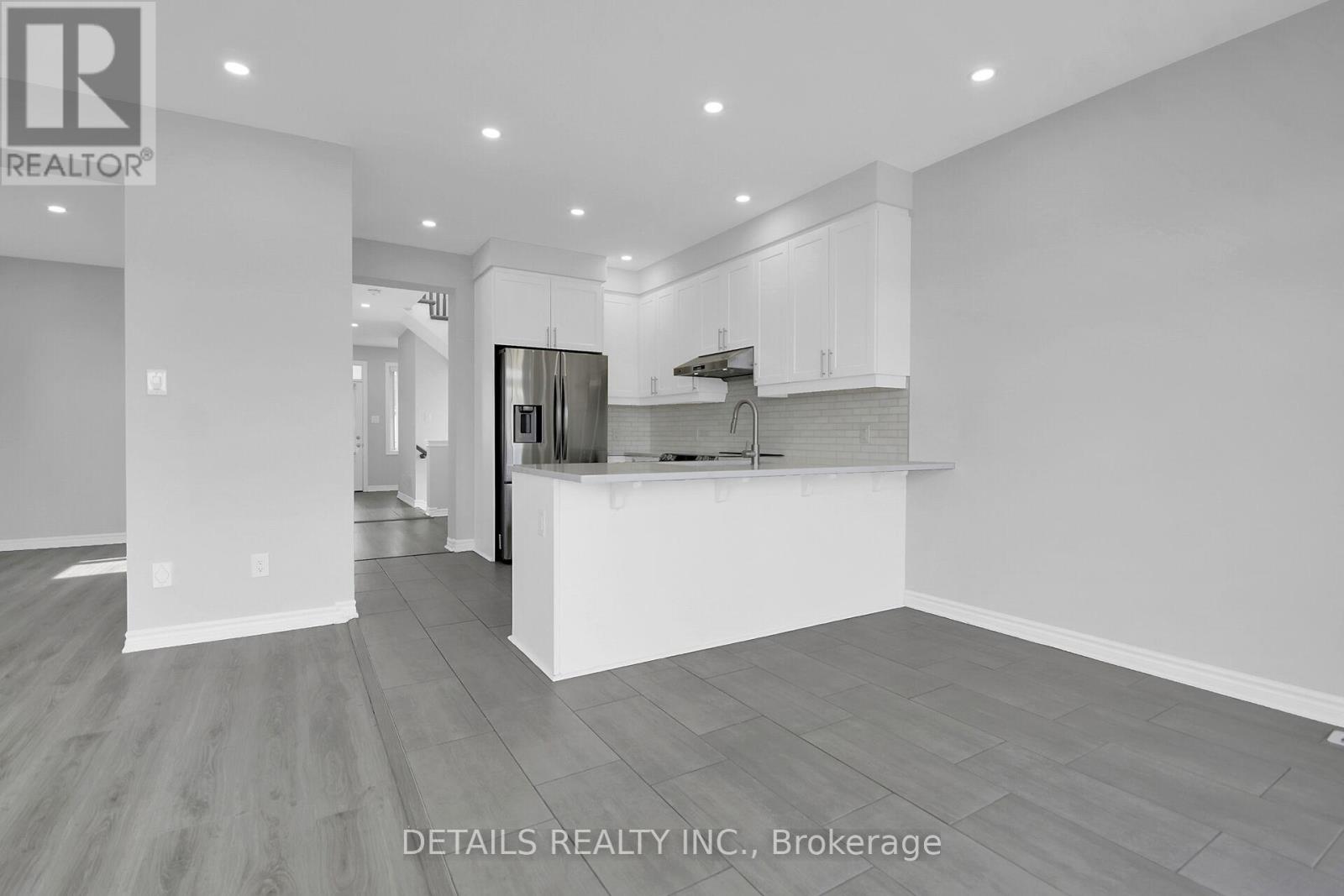 116 Unity Place, Ottawa, Ontario  K2S 2Y8 - Photo 8 - X12498600