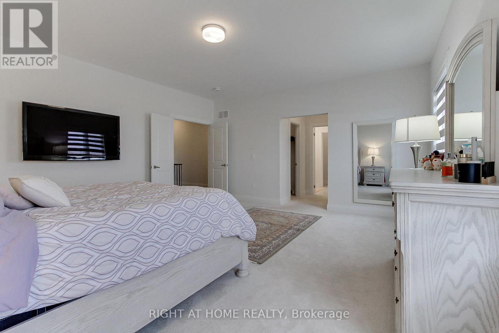 9 Backhouse Drive, Richmond Hill, Ontario  L4E 1M8 - Photo 30 - N12498562