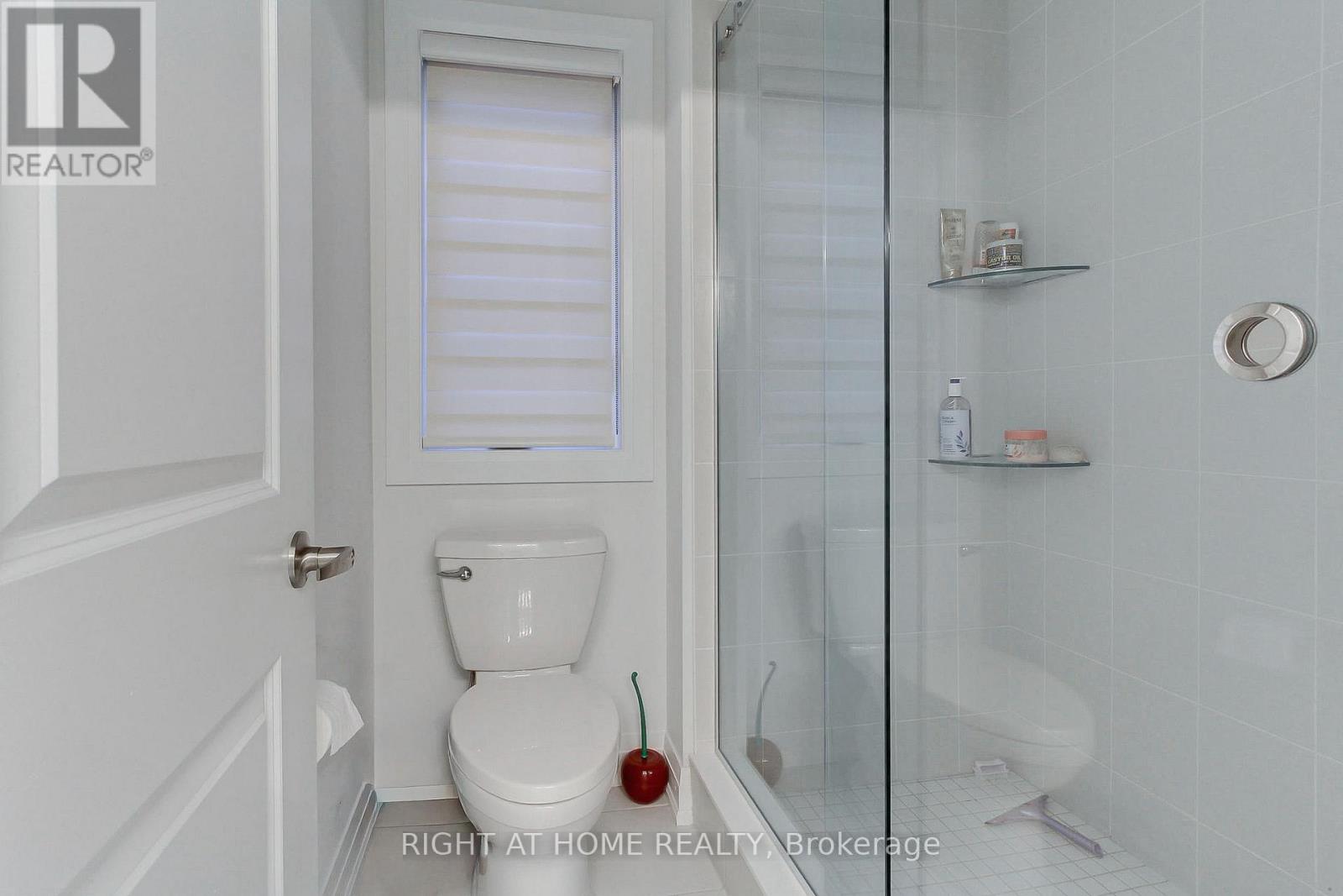 9 Backhouse Drive, Richmond Hill, Ontario  L4E 1M8 - Photo 36 - N12498562