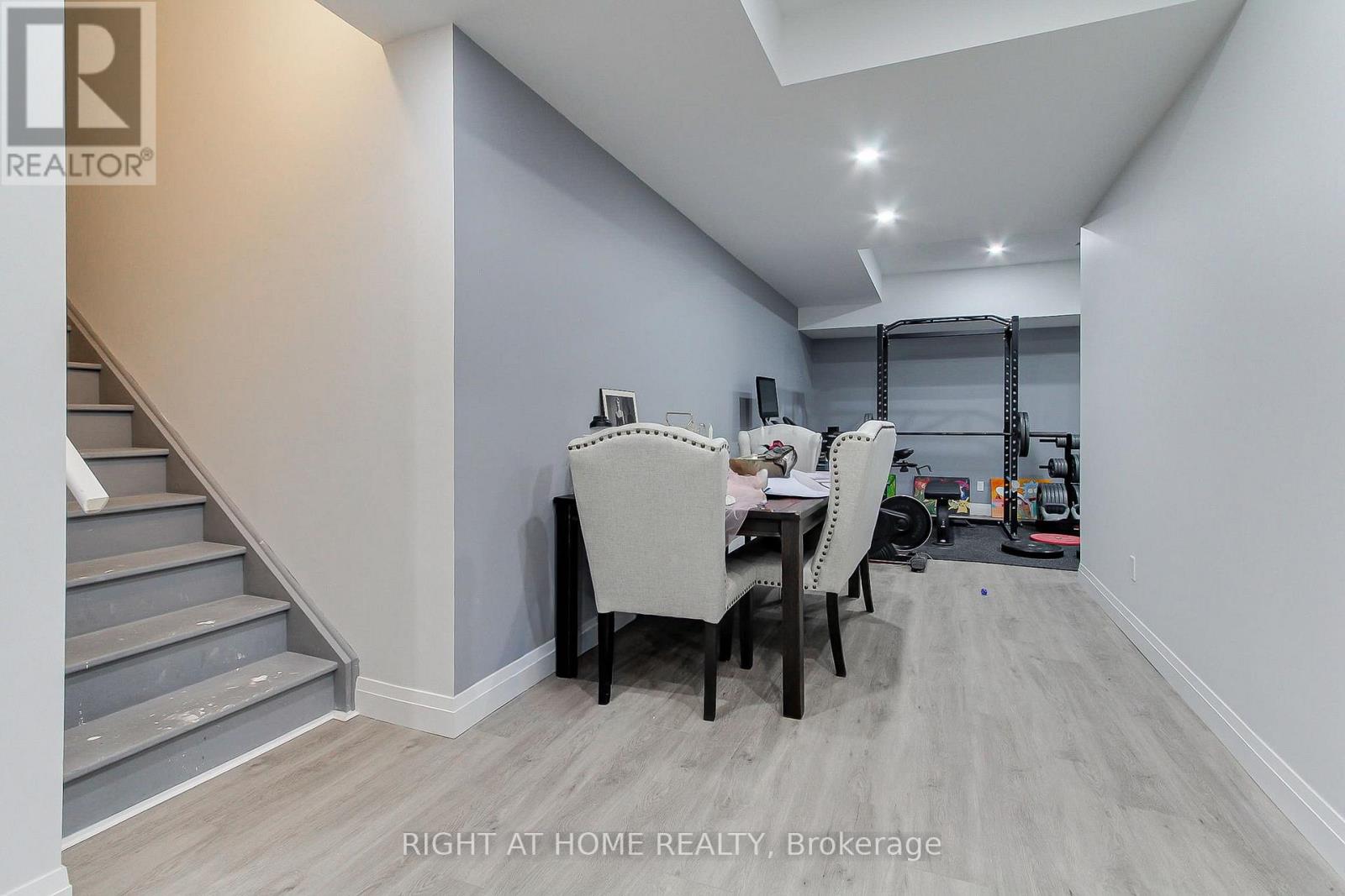 9 Backhouse Drive, Richmond Hill, Ontario  L4E 1M8 - Photo 41 - N12498562