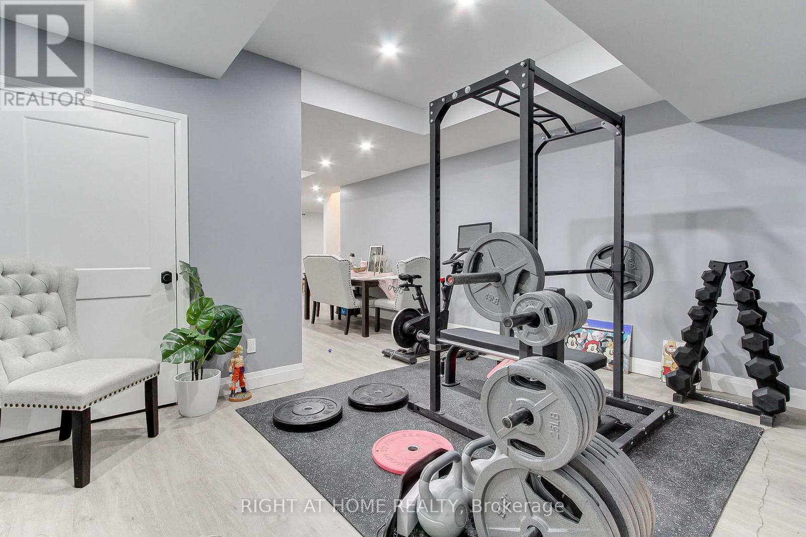 9 Backhouse Drive, Richmond Hill, Ontario  L4E 1M8 - Photo 42 - N12498562