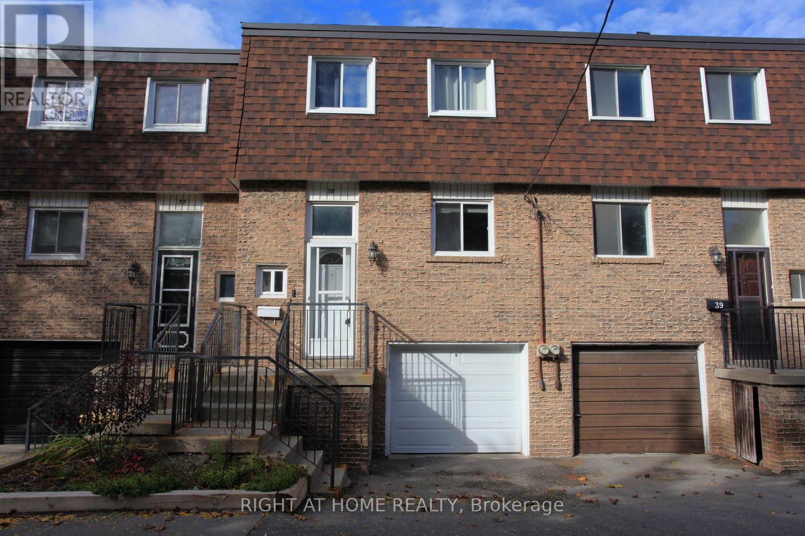 38 - 38 THE CARRIAGE WAY, Markham, Ontario