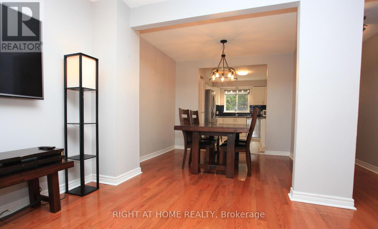 38 - 38 The Carriage Way, Markham, Ontario  L3T 4V1 - Photo 8 - N12498602