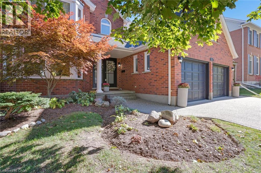 328 Wyecroft Boulevard, Waterloo, Ontario  N2T 2H3 - Photo 2 - 40778904
