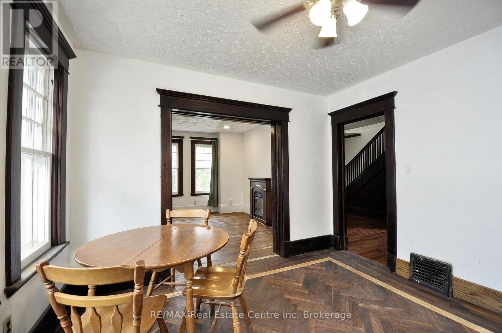 141 King Street, Brant, Ontario  N0E 1A0 - Photo 12 - X12498610