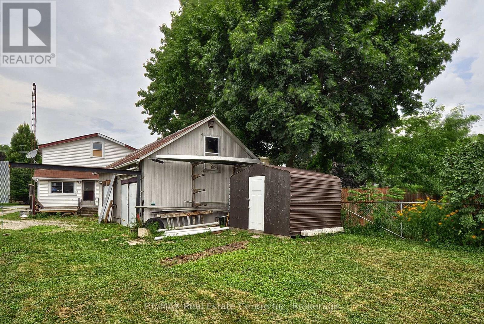 141 King Street, Brant, Ontario  N0E 1A0 - Photo 27 - X12498610