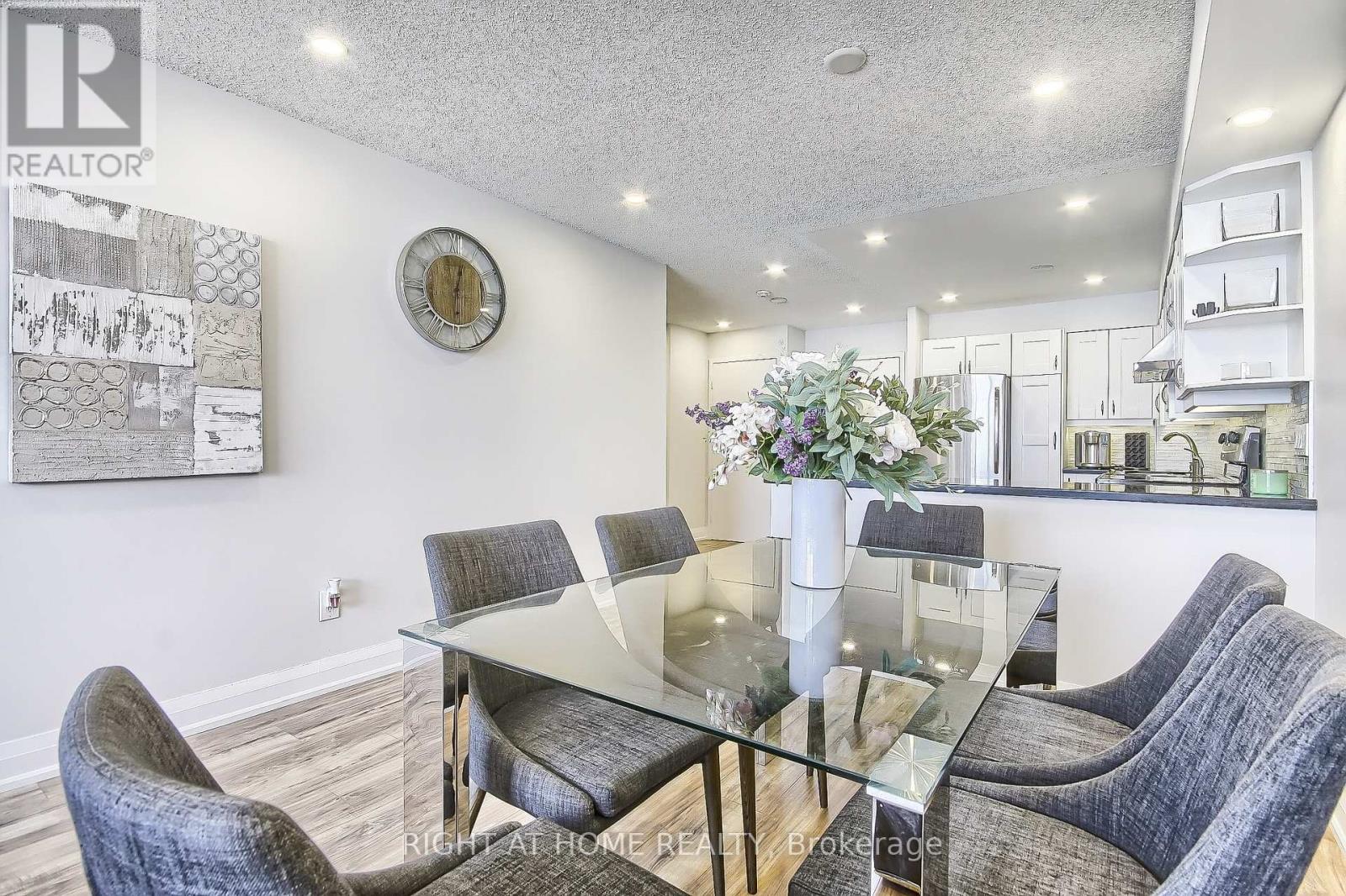 Ph7 - 955 O'connor Drive E, Toronto, Ontario  M4B 2S7 - Photo 6 - E12498626