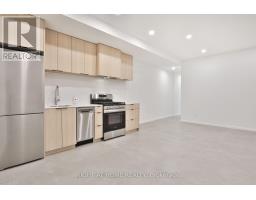 4 - 28 SALEM AVENUE, Toronto, Ontario