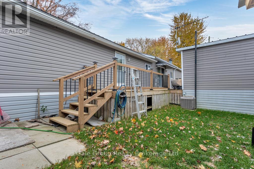 596101 Hwy 59 Tropicana #15 Crescent E, East Zorra-Tavistock, Ontario  N4P 7W1 - Photo 7 - X12498636