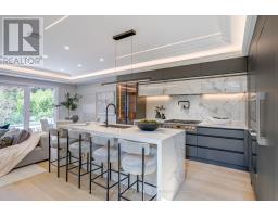 594 BROADWAY AVENUE, Toronto, Ontario