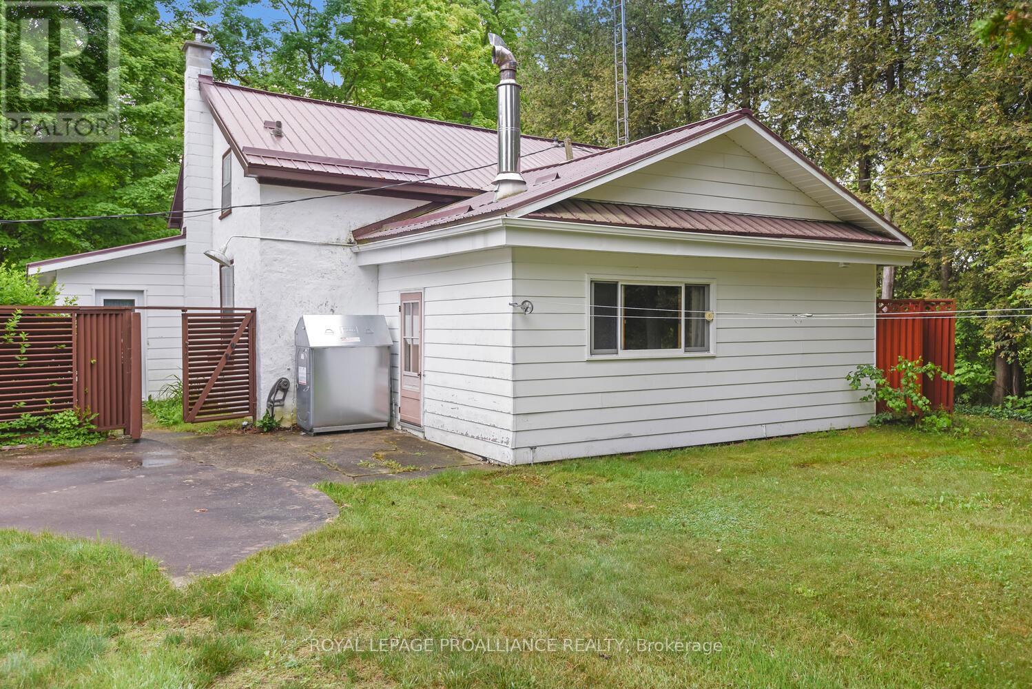 3646 Maple Avenue, Augusta, Ontario  K0E 1T0 - Photo 4 - X12498662