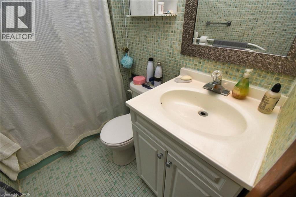 241 Robert Street, Hamilton, Ontario  L8L 2R2 - Photo 18 - 40784748