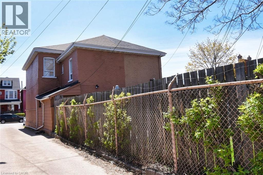 241 Robert Street, Hamilton, Ontario  L8L 2R2 - Photo 20 - 40784748