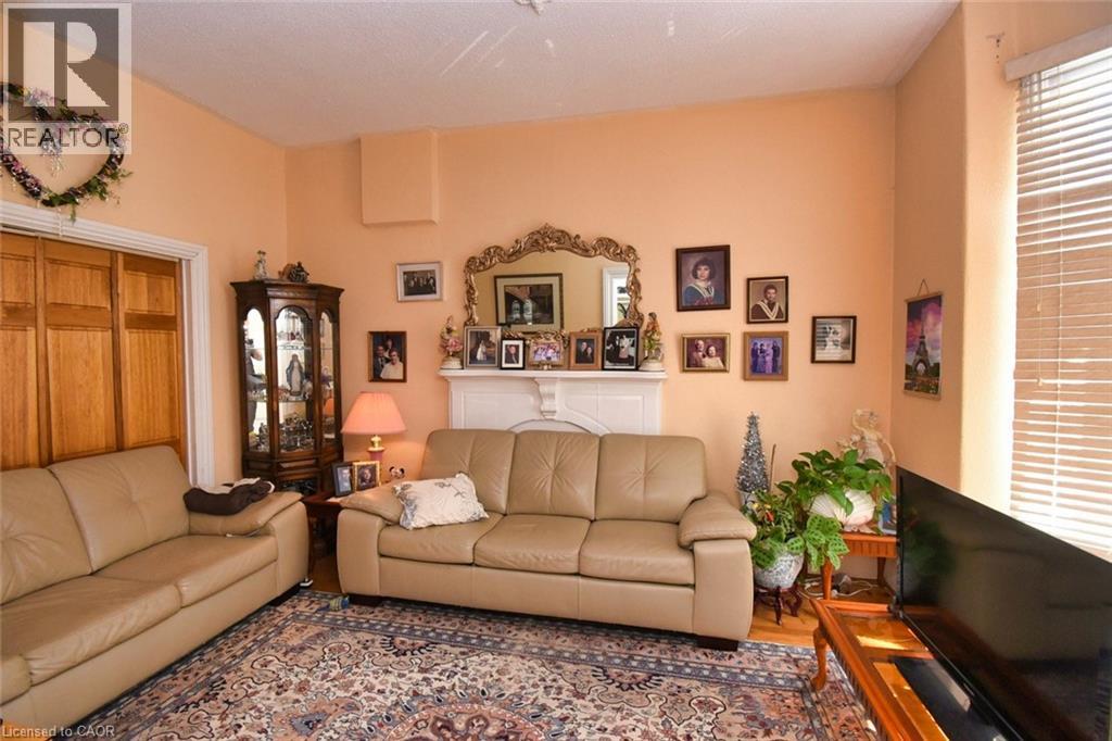 241 Robert Street, Hamilton, Ontario  L8L 2R2 - Photo 5 - 40784748