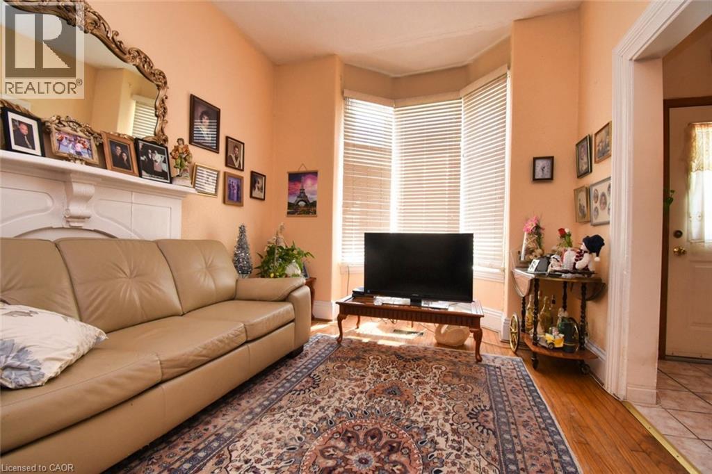 241 Robert Street, Hamilton, Ontario  L8L 2R2 - Photo 6 - 40784748