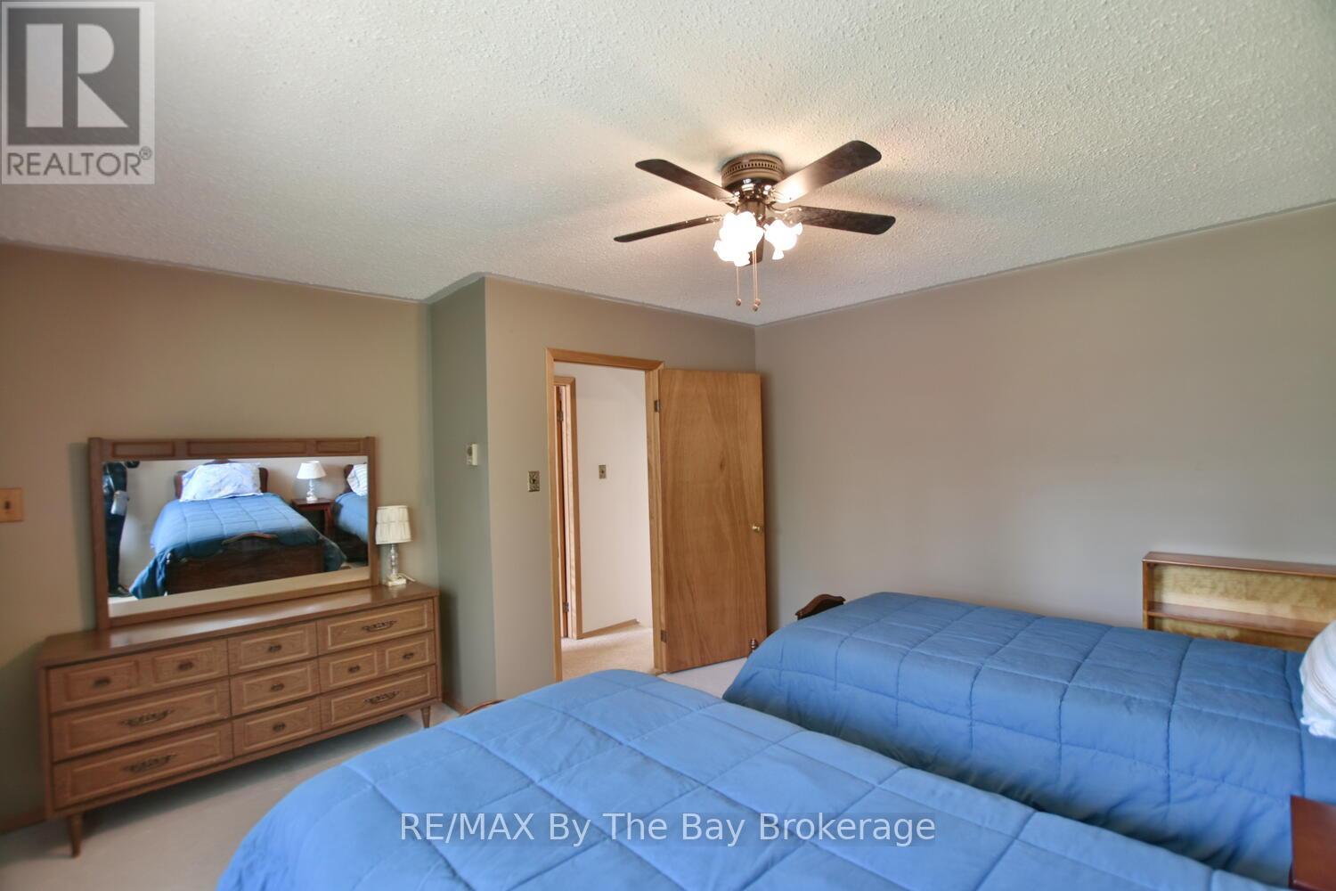 15 Sylvan Avenue, Wasaga Beach, Ontario  L9Z 1T3 - Photo 33 - S12498628