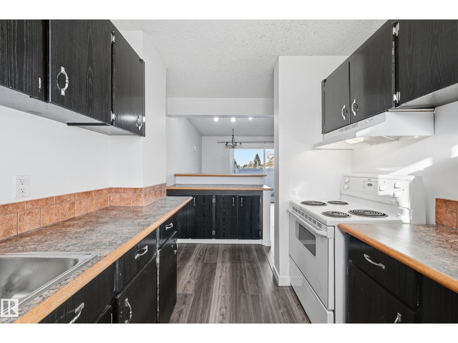 11406 139 Av Nw, Edmonton, Alberta T5X 3L4 - Photo 14 - E4463925