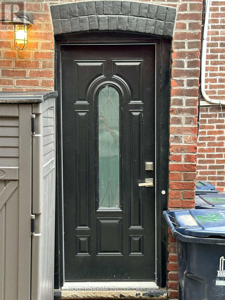 Lower - 48 Euclid Avenue, Toronto, Ontario  M6J 2J6 - Photo 3 - C12498666