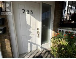 Unit 1 - 233 Pannahill Road, Toronto (Bathurst Manor), Ca