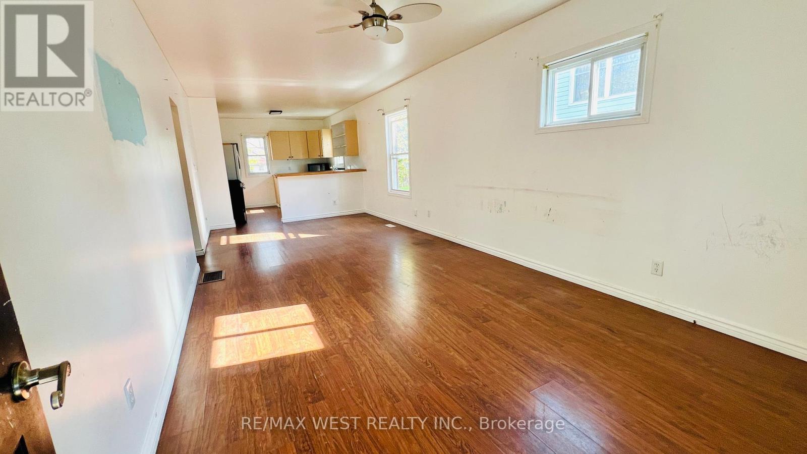 400 Brock Street S, Sarnia, Ontario  N7T 2X2 - Photo 8 - X12449560