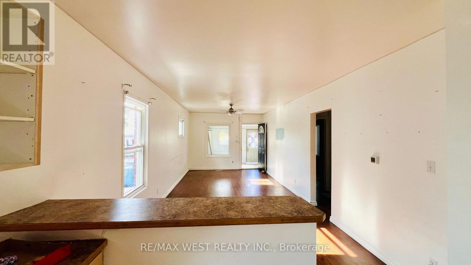 400 Brock Street S, Sarnia, Ontario  N7T 2X2 - Photo 7 - X12449560