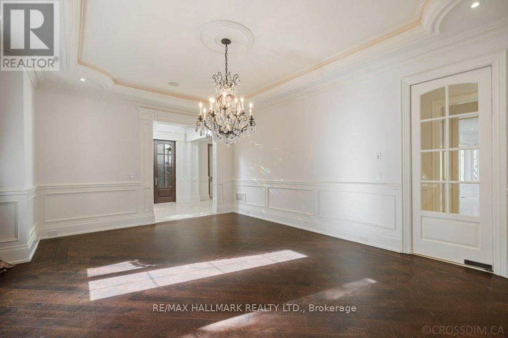 40 Maryvale Crescent, Richmond Hill, Ontario  L4C 6P8 - Photo 10 - N12498658