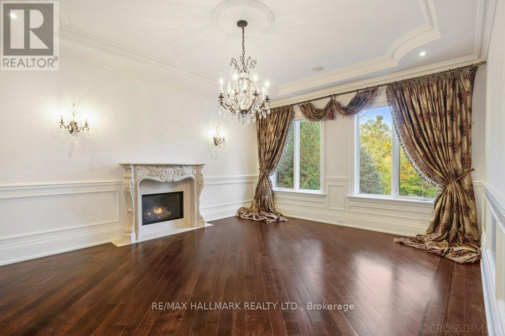 40 Maryvale Crescent, Richmond Hill, Ontario  L4C 6P8 - Photo 11 - N12498658