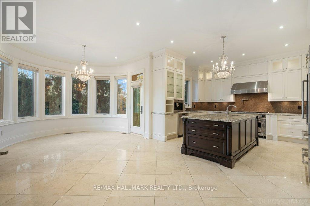 40 Maryvale Crescent, Richmond Hill, Ontario  L4C 6P8 - Photo 16 - N12498658