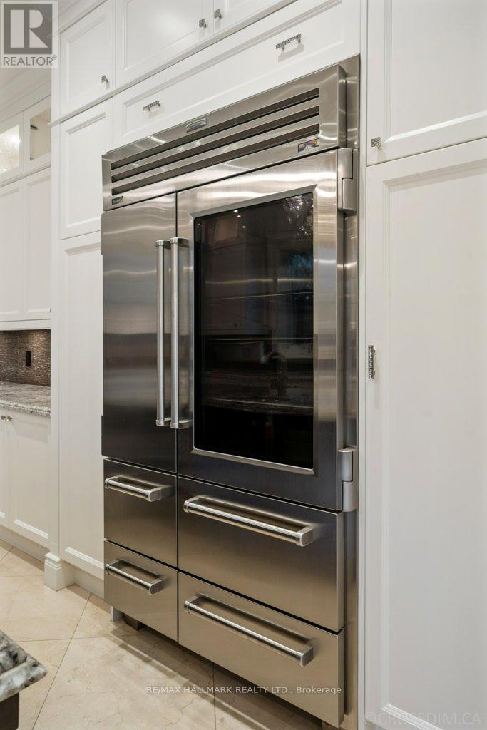 40 Maryvale Crescent, Richmond Hill, Ontario  L4C 6P8 - Photo 18 - N12498658