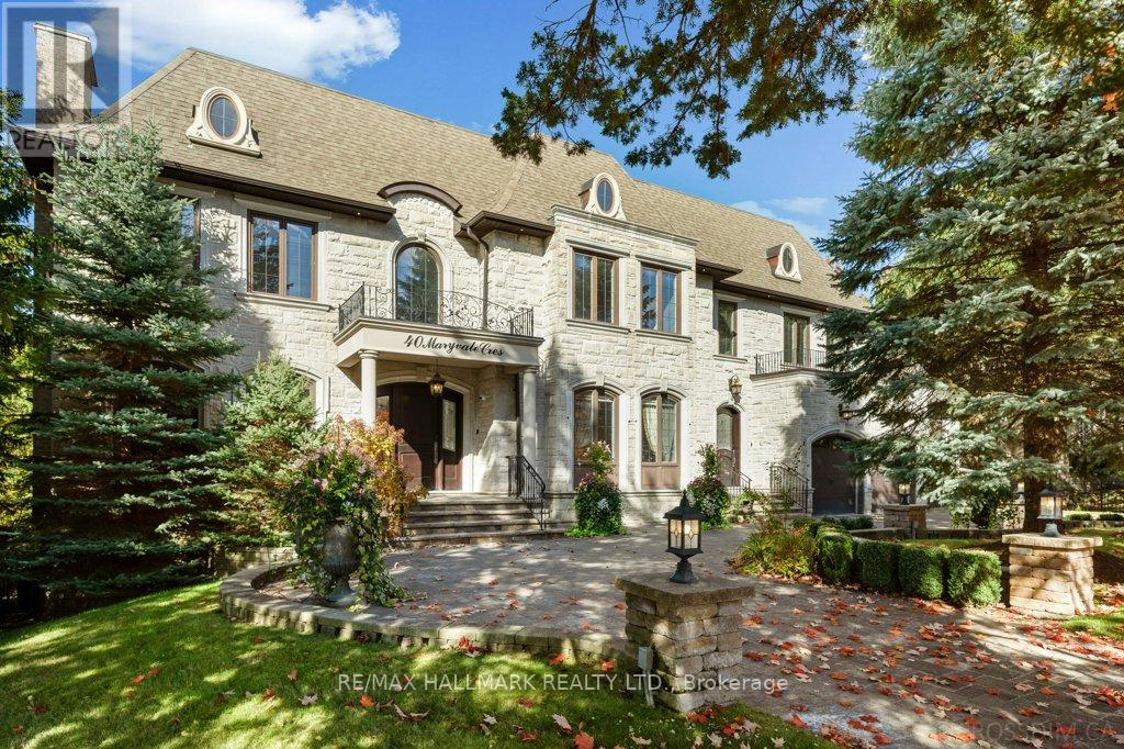 40 Maryvale Crescent, Richmond Hill, Ontario  L4C 6P8 - Photo 2 - N12498658