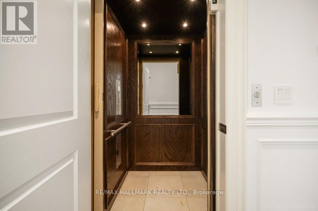 40 Maryvale Crescent, Richmond Hill, Ontario  L4C 6P8 - Photo 20 - N12498658