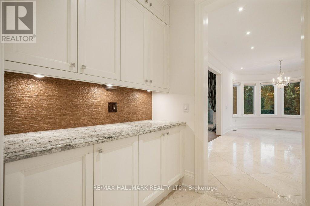 40 Maryvale Crescent, Richmond Hill, Ontario  L4C 6P8 - Photo 22 - N12498658