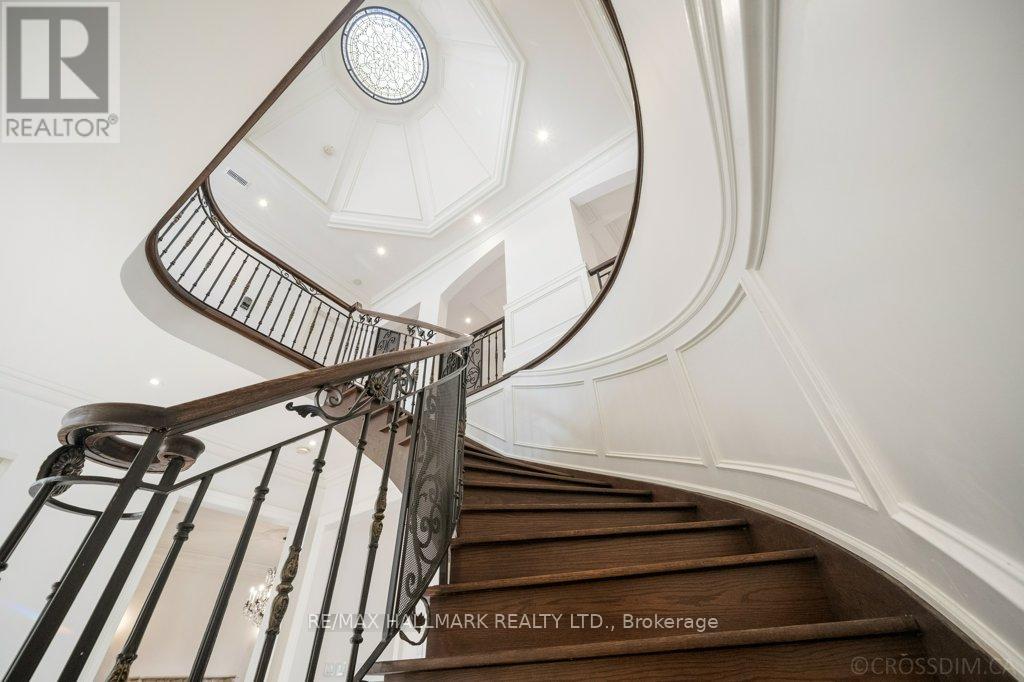 40 Maryvale Crescent, Richmond Hill, Ontario  L4C 6P8 - Photo 25 - N12498658