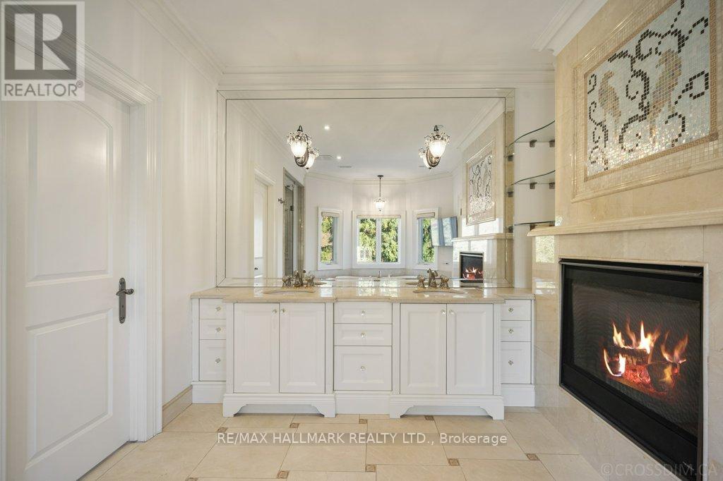 40 Maryvale Crescent, Richmond Hill, Ontario  L4C 6P8 - Photo 29 - N12498658