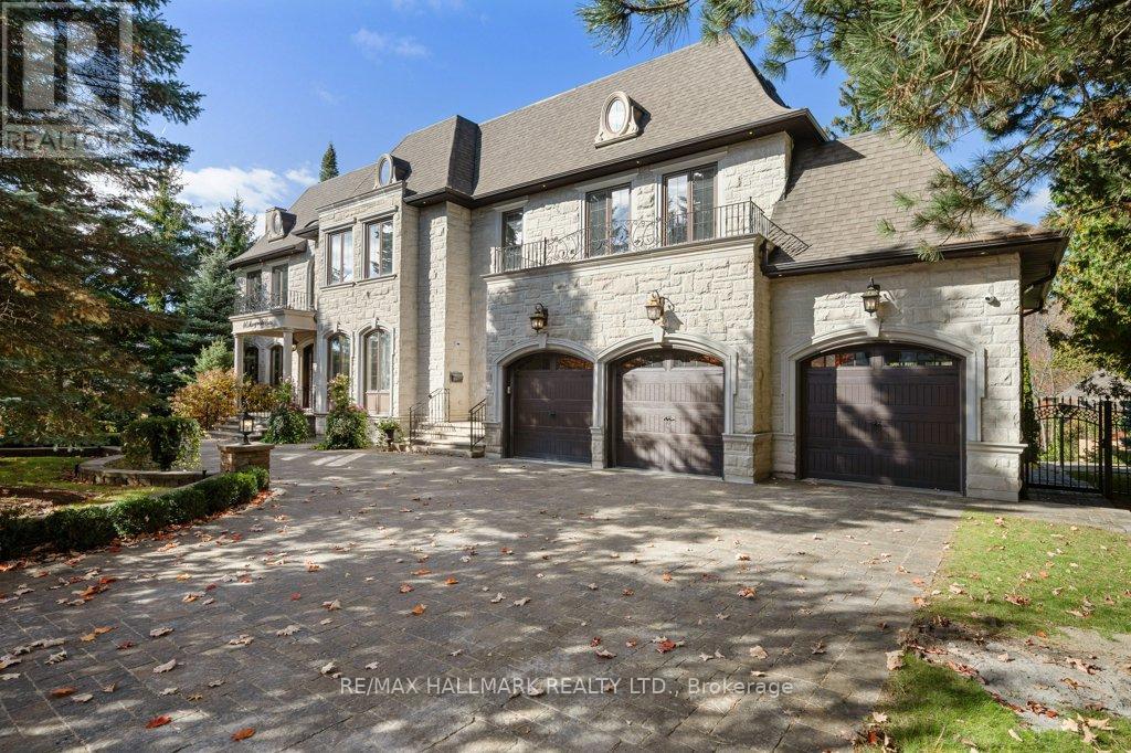 40 Maryvale Crescent, Richmond Hill, Ontario  L4C 6P8 - Photo 3 - N12498658