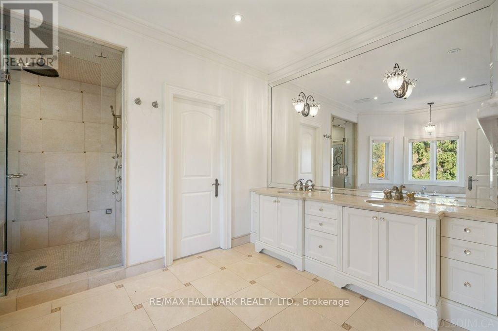 40 Maryvale Crescent, Richmond Hill, Ontario  L4C 6P8 - Photo 30 - N12498658