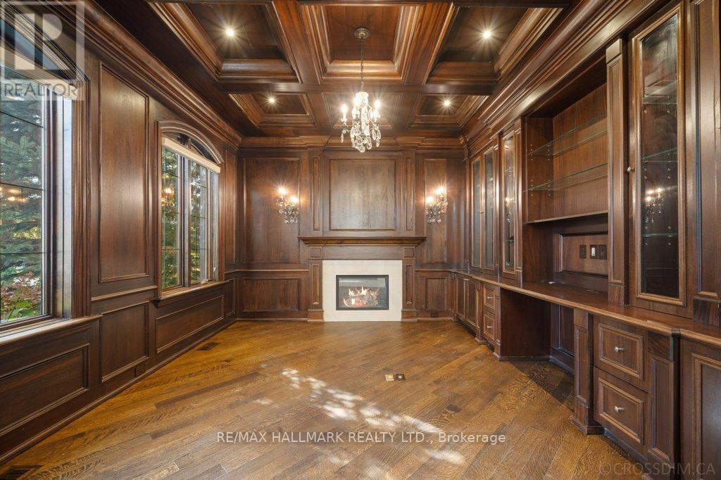 40 Maryvale Crescent, Richmond Hill, Ontario  L4C 6P8 - Photo 8 - N12498658