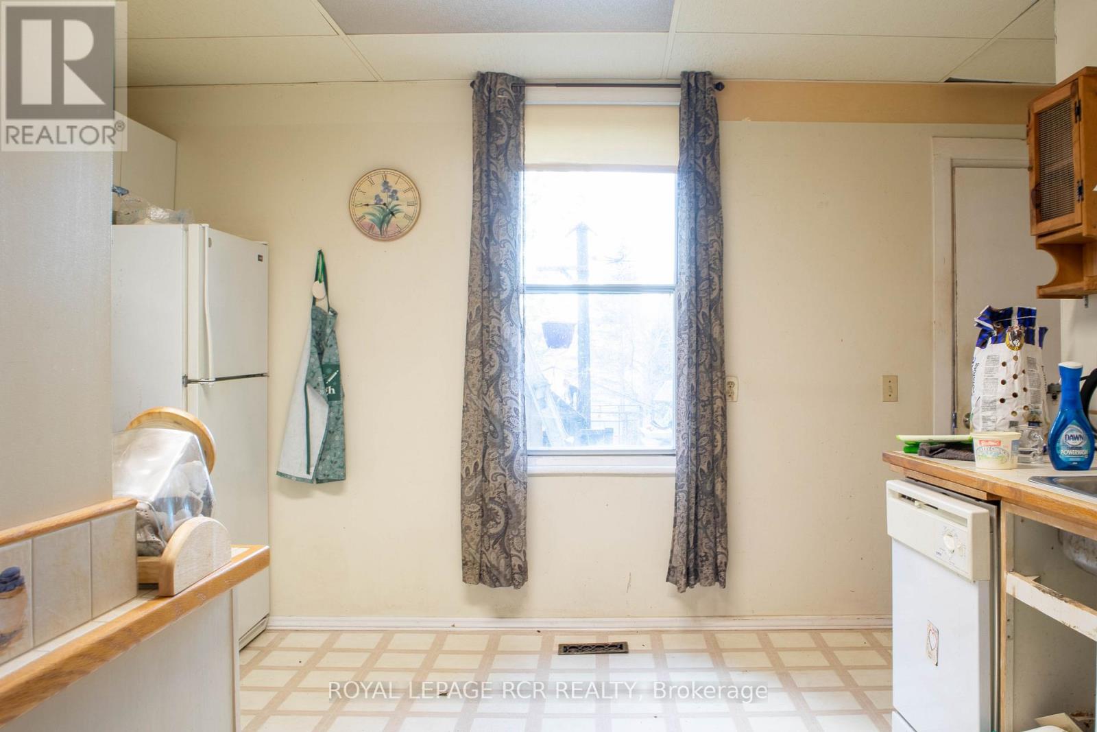 644 Bay Street, Midland, Ontario  L4R 1L9 - Photo 4 - S12498656