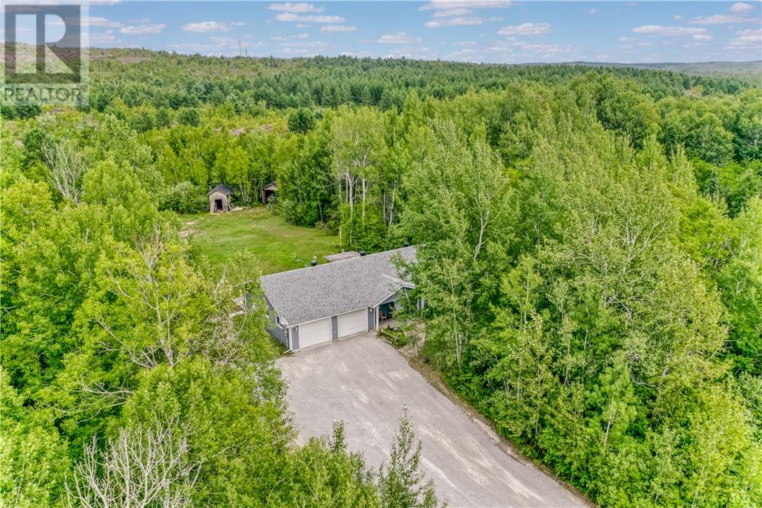 461 Goodwill Drive, Garson, Ontario  P3L 1E8 - Photo 3 - 2124084