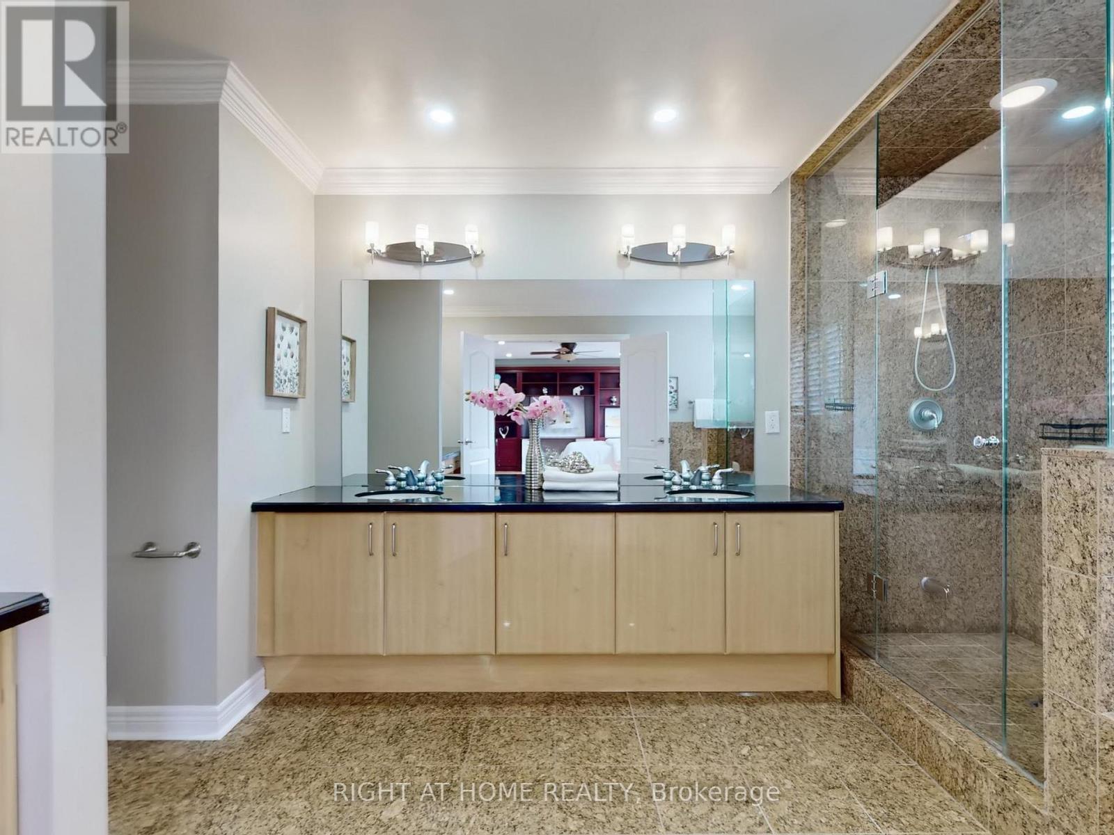 3585 Stonecutter Crescent, Mississauga, Ontario  L5M 7N7 - Photo 29 - W12498638