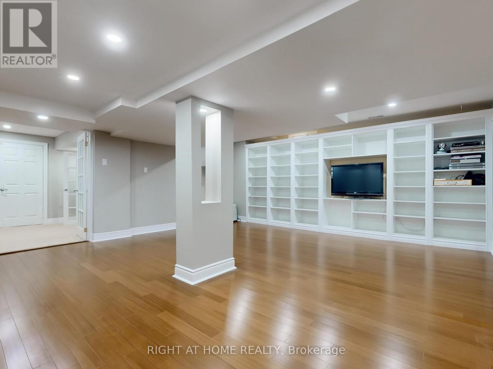 3585 Stonecutter Crescent, Mississauga, Ontario  L5M 7N7 - Photo 42 - W12498638