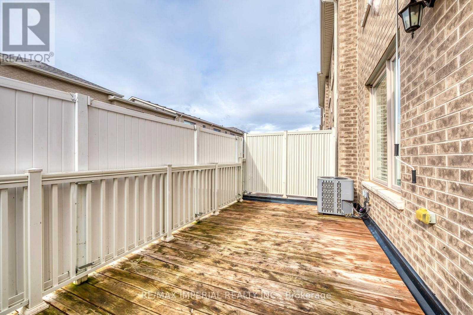 3334 Carding Mill Trail, Oakville, Ontario  L6M 1R7 - Photo 28 - W12498648