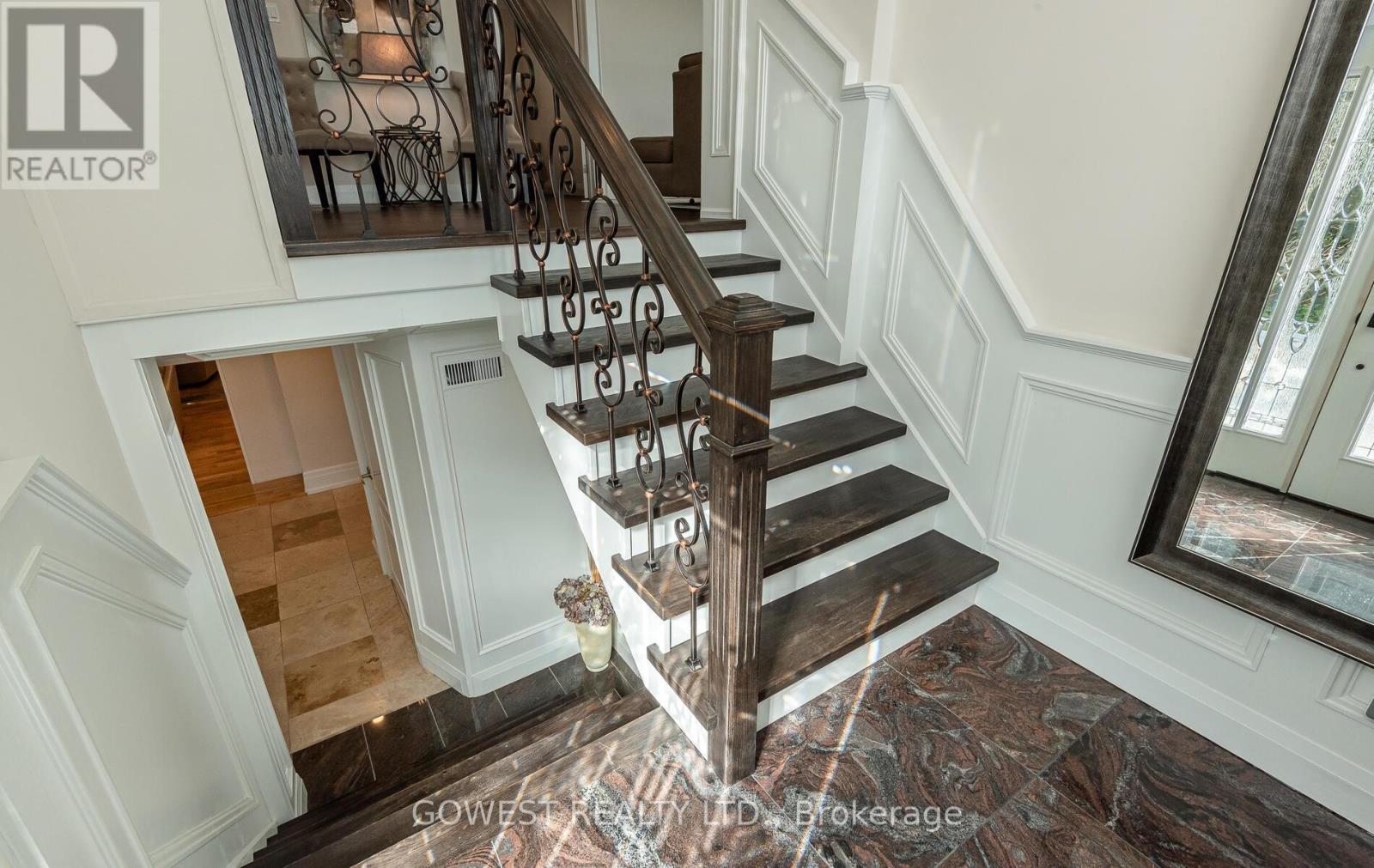 2670 Embleton Road, Brampton, Ontario  L6X 0E2 - Photo 10 - W12498680