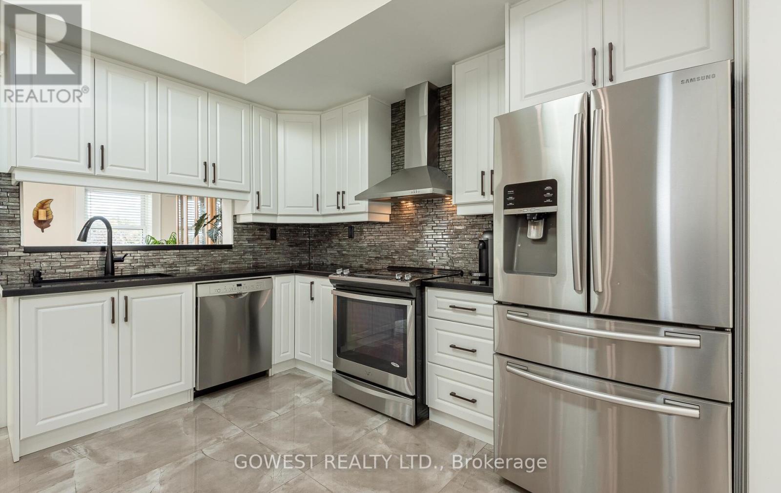 2670 Embleton Road, Brampton, Ontario  L6X 0E2 - Photo 22 - W12498680