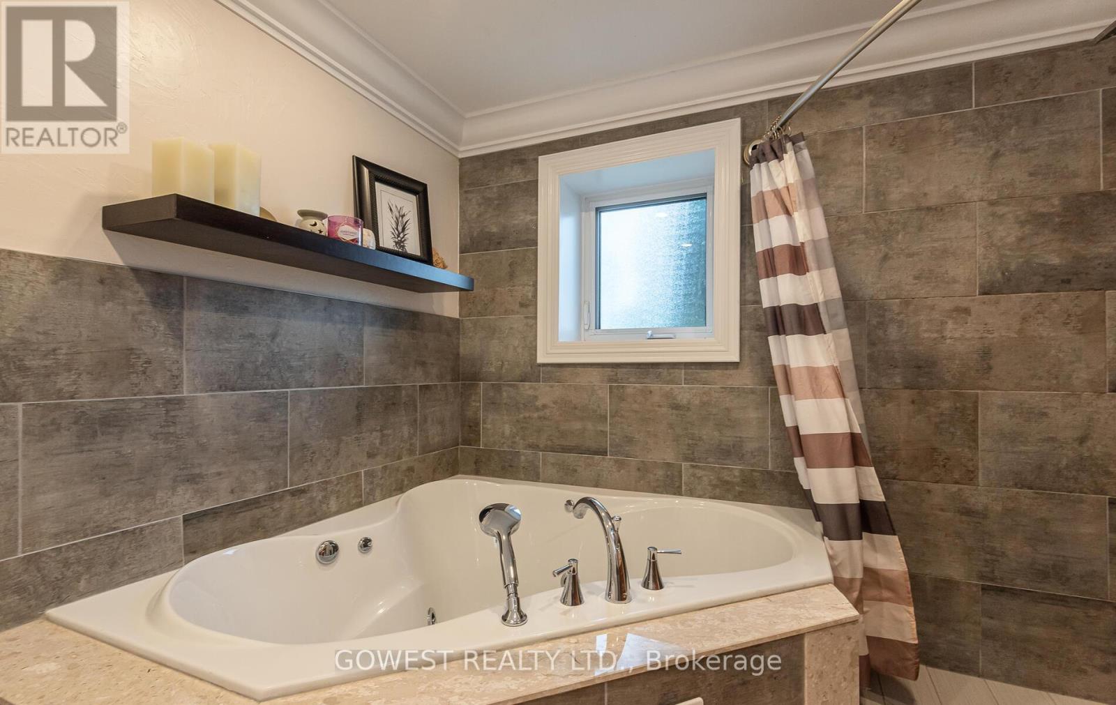 2670 Embleton Road, Brampton, Ontario  L6X 0E2 - Photo 44 - W12498680