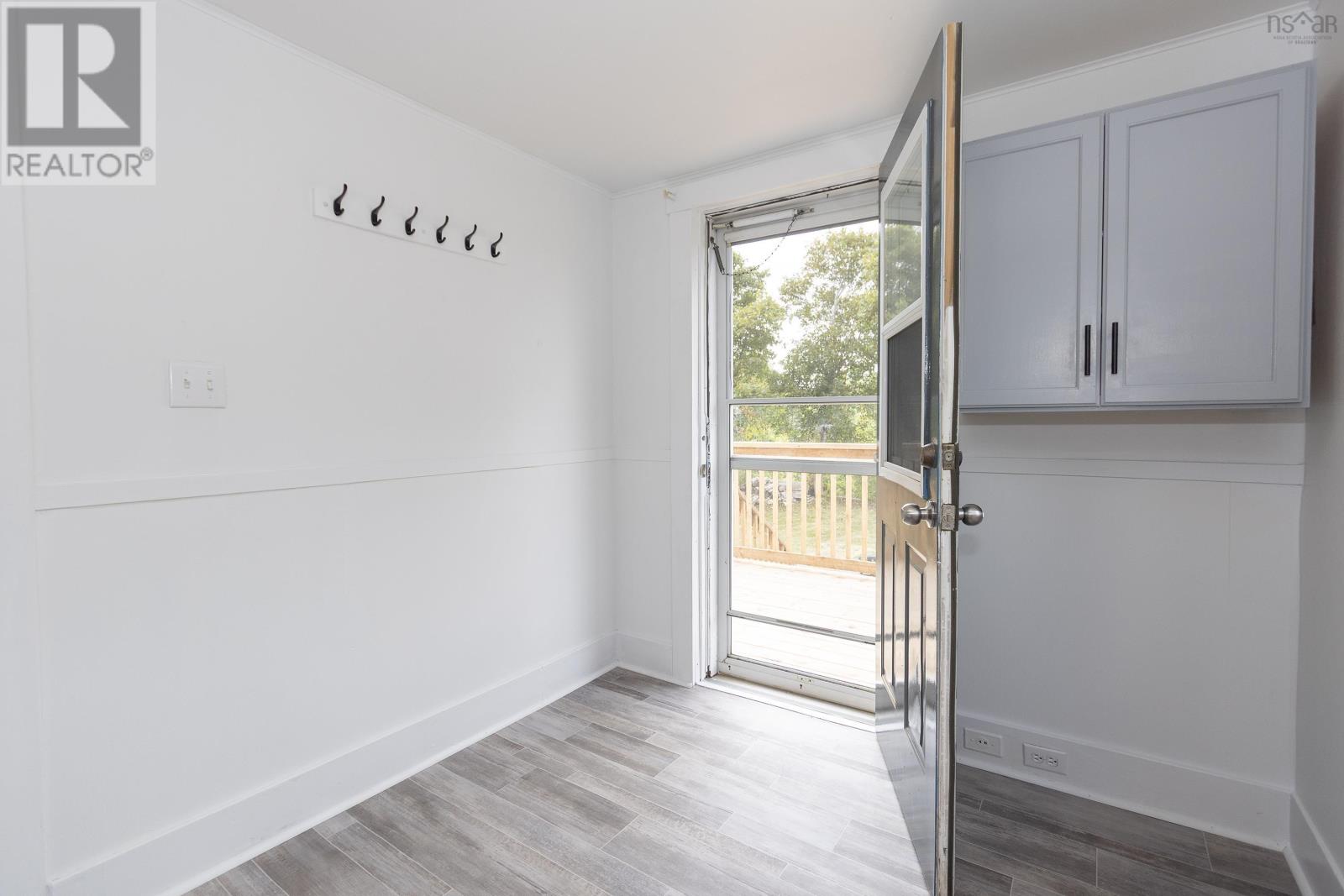 21 Mechanic Street, Springhill, Nova Scotia  B0M 1X0 - Photo 10 - 202523358