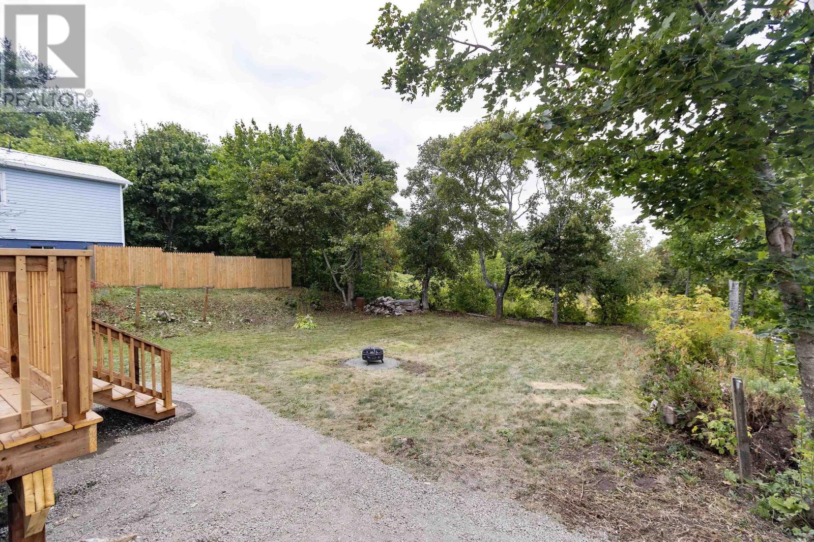 21 Mechanic Street, Springhill, Nova Scotia  B0M 1X0 - Photo 3 - 202523358