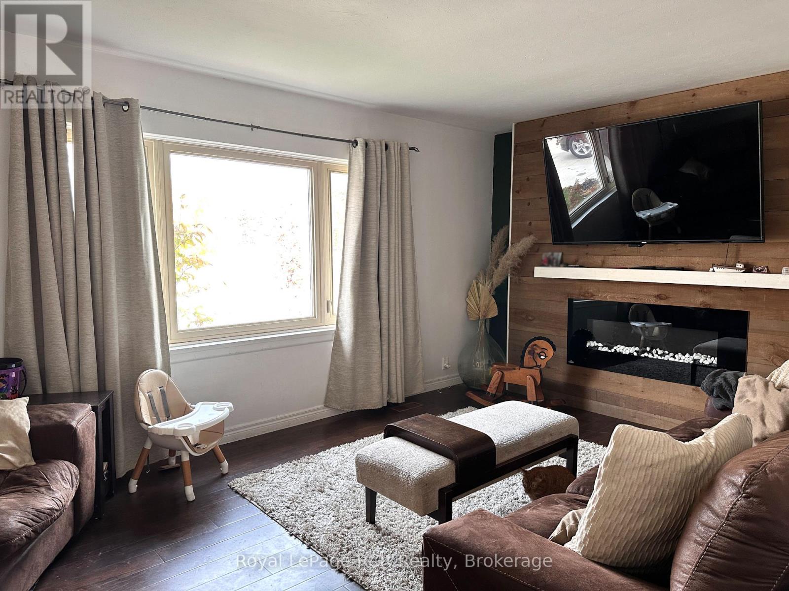 535 13th Street, Hanover, Ontario  N4N 1Y5 - Photo 10 - X12498738